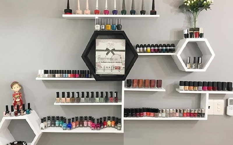 Dụng cụ và thiết bị cho tiệm nail