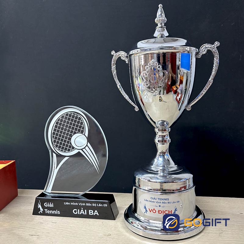 10+ mẫu cúp tennis đẹp thiết kế theo yêu cầu 8 cúp tennis 2