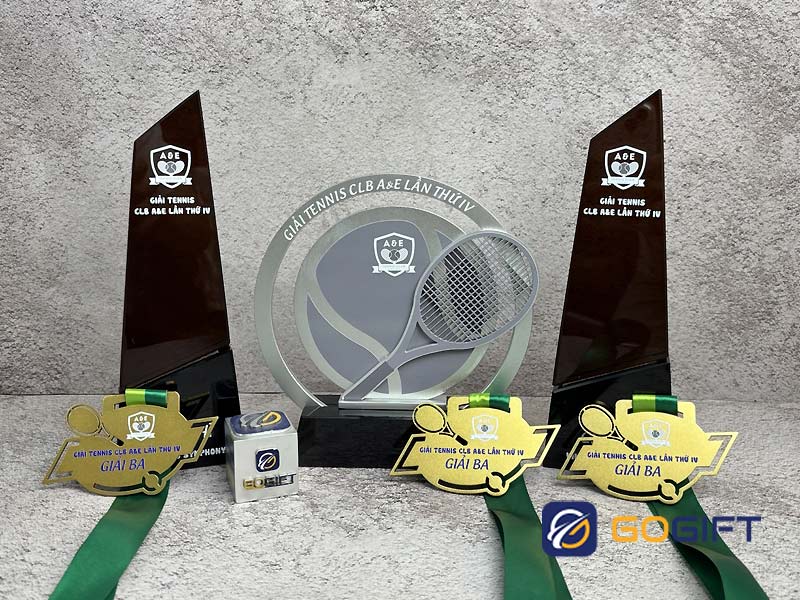 10+ mẫu cúp tennis đẹp thiết kế theo yêu cầu 4 cúp tennis
