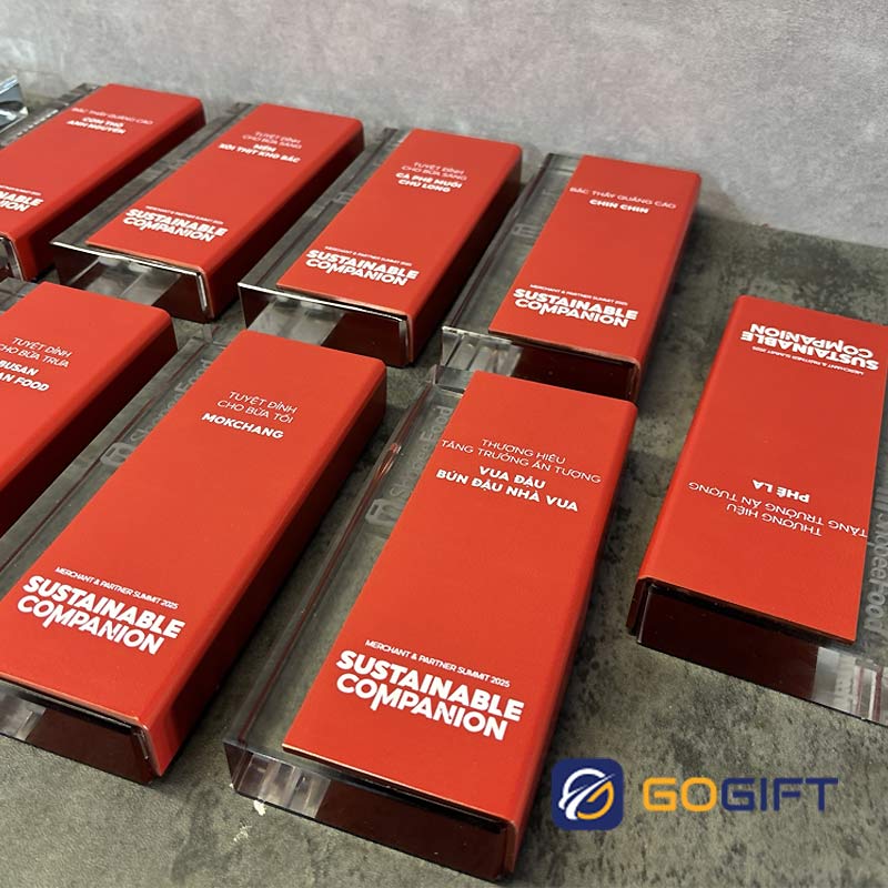 cúp giải thưởng 2 cúp giải thưởng 2