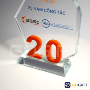 Cúp vinh danh kỷ niệm PL05