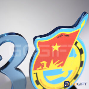 Kỷ niệm chương pha lê 30 năm Gogift PL14 1 Kỷ niệm chương Gogift PL14