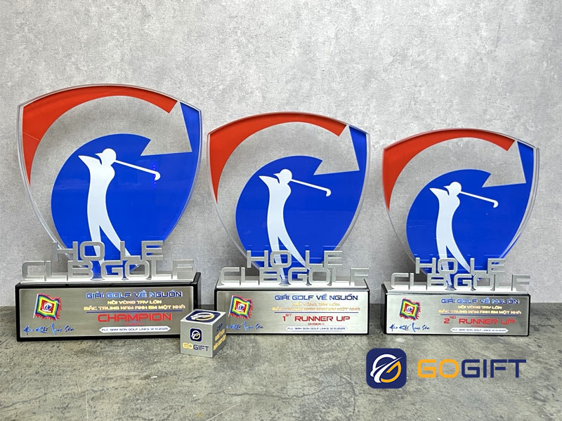 Cúp golf pha lê